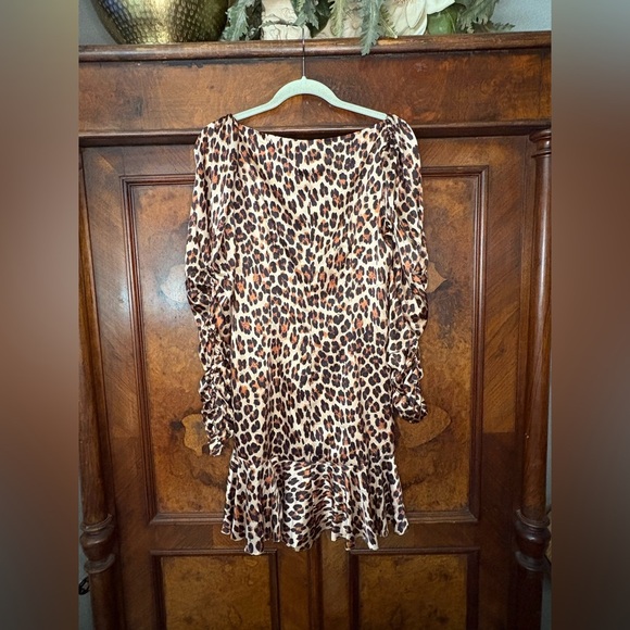EUC Caroline Constas- Evelyn Leopard Print Long Sleeve Dress. Size M - Picture 6 of 13